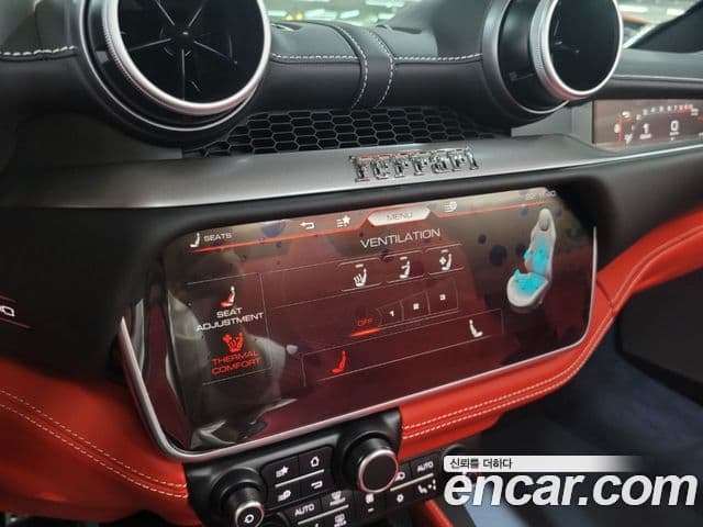 Ferrari 포르토피노 M 3.9 V8, 2022 16