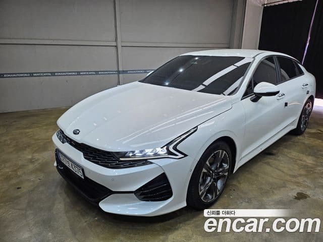 Kia K5 3세대 Signature, 2021 1