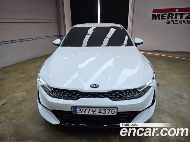 Kia K5 3세대 Signature, 2021 2