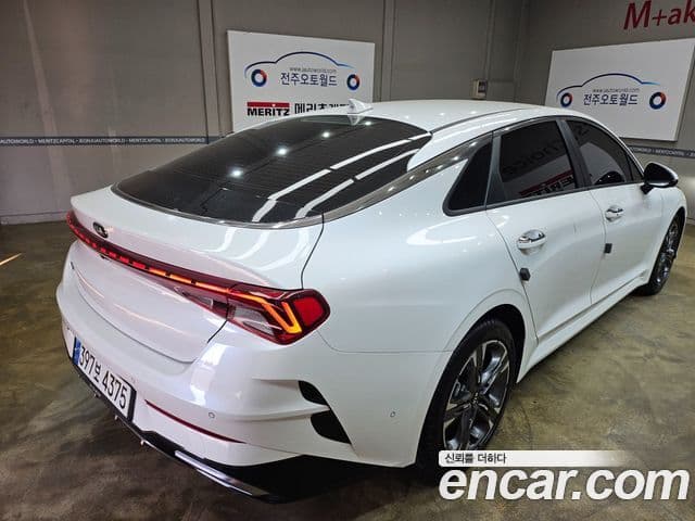 Kia K5 3세대 Signature, 2021 3