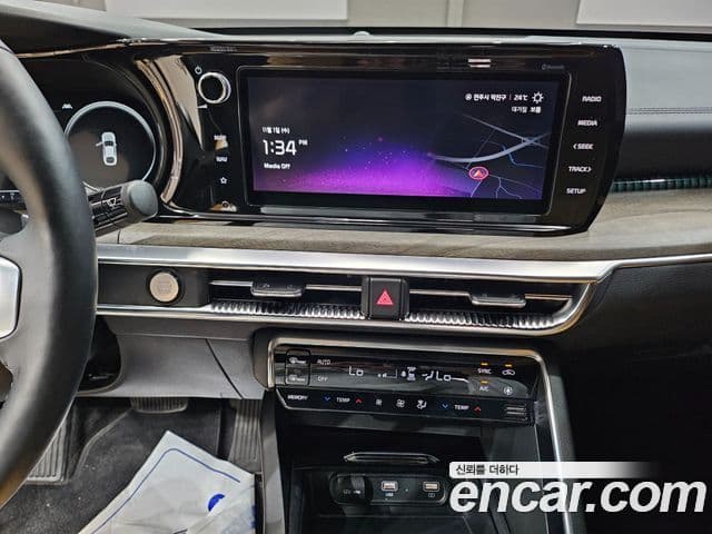 Kia K5 3세대 Signature, 2021 12