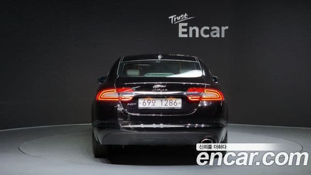 Jaguar New XF X250, 2015 4