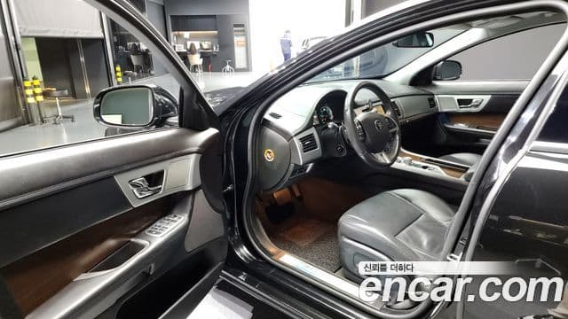 Jaguar New XF X250, 2015 10