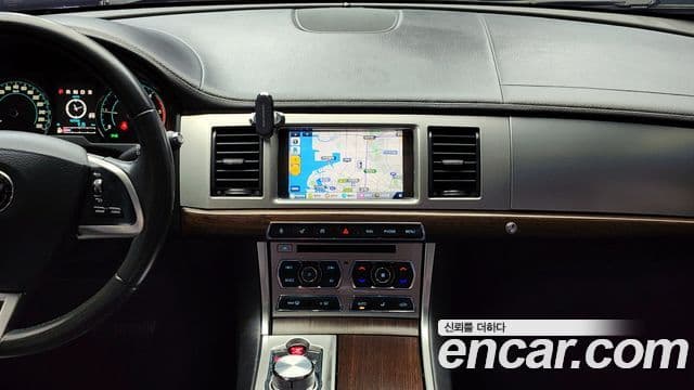 Jaguar New XF X250, 2015 14