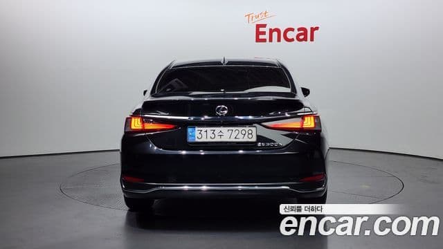 Lexus ES300h 7세대 Luxury Plus, 2023 4
