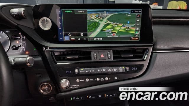 Lexus ES300h 7세대 Luxury Plus, 2023 14