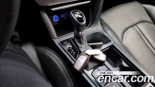 Hyundai LF Sonata Special, 2016 9