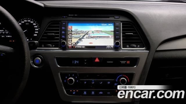 Hyundai LF Sonata Special, 2016 18