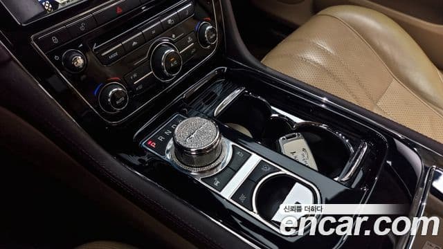 Jaguar All New XJ X351, 2015 9