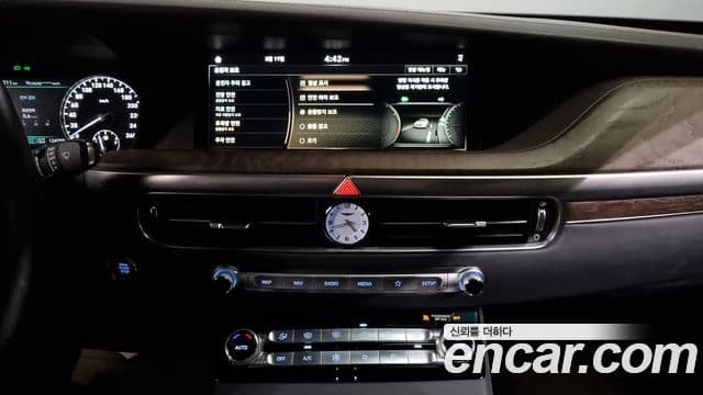 Genesis G90 Luxury, 2019 16