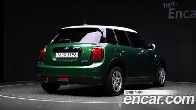Mini Cooper 3세대, 2020 2