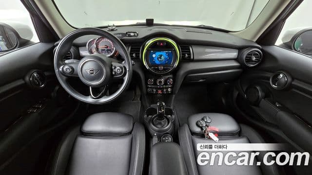 Mini Cooper 3세대, 2020 7