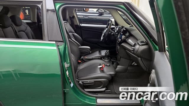 Mini Cooper 3세대, 2020 11