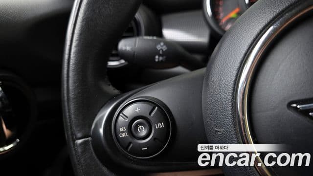 Mini Cooper 3세대, 2020 17