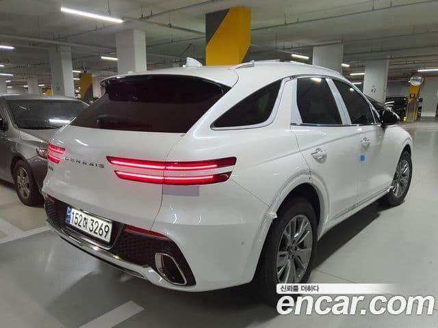 Genesis GV70, 2024 4