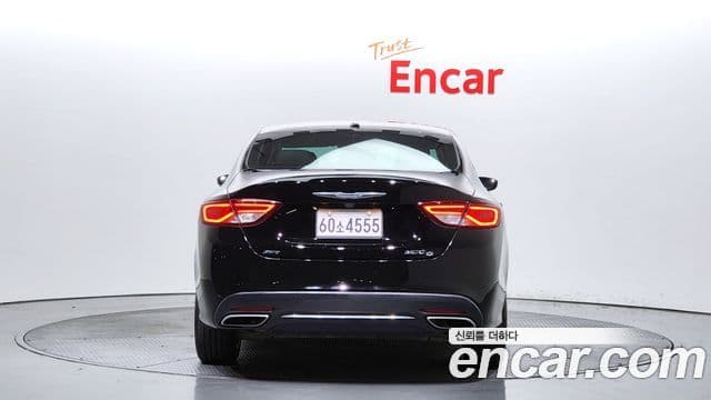 크라이슬러 200 2세대, 2015 4