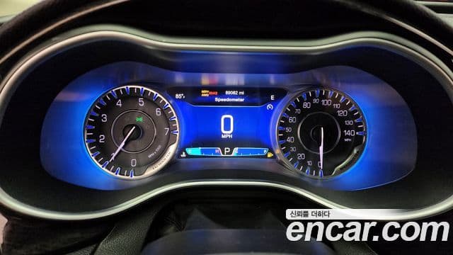 크라이슬러 200 2세대, 2015 8