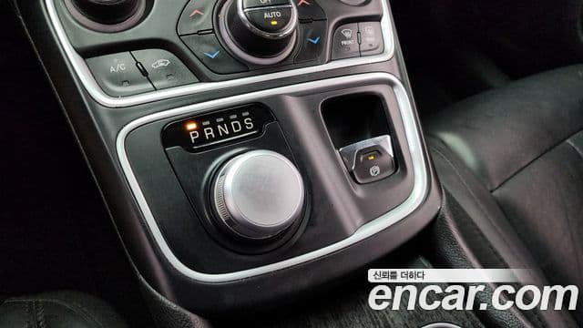 크라이슬러 200 2세대, 2015 9