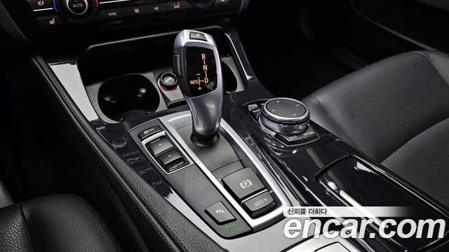 BMW 5시리즈 (F10), 2015 9