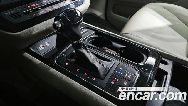 Kia All New Carnival Prestige, 2016 9