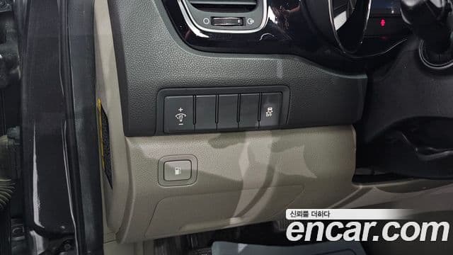 Kia All New Carnival Prestige, 2016 13