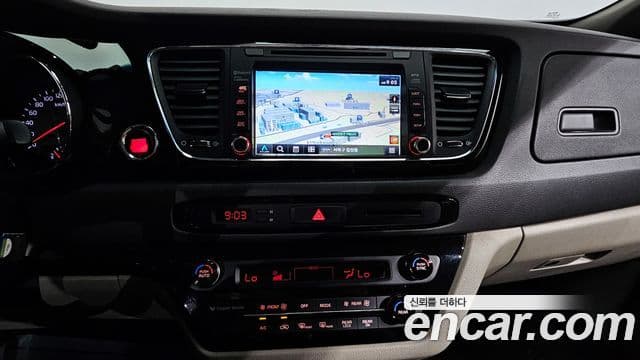 Kia All New Carnival Prestige, 2016 15