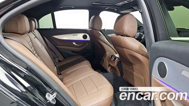 Mercedes-Benz E-класс W213 Avantgarde, 2020 12