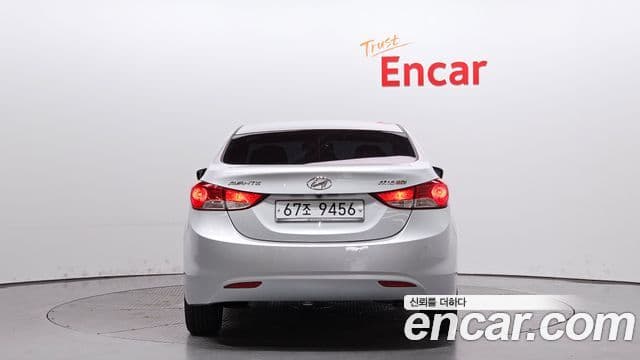 Hyundai Avante MD Premier, 2011 4