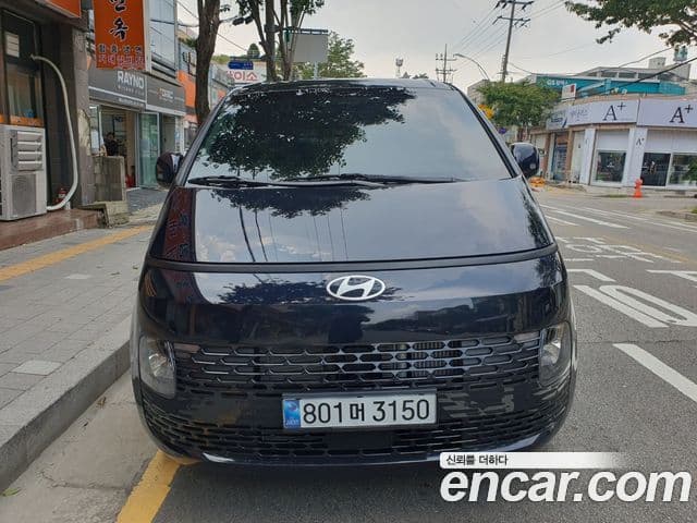 Hyundai Staria Modern, 2025 1