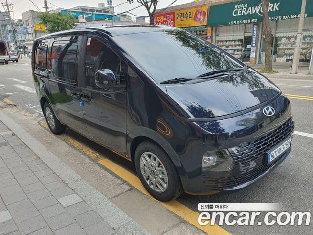 Hyundai Staria Modern, 2025 3