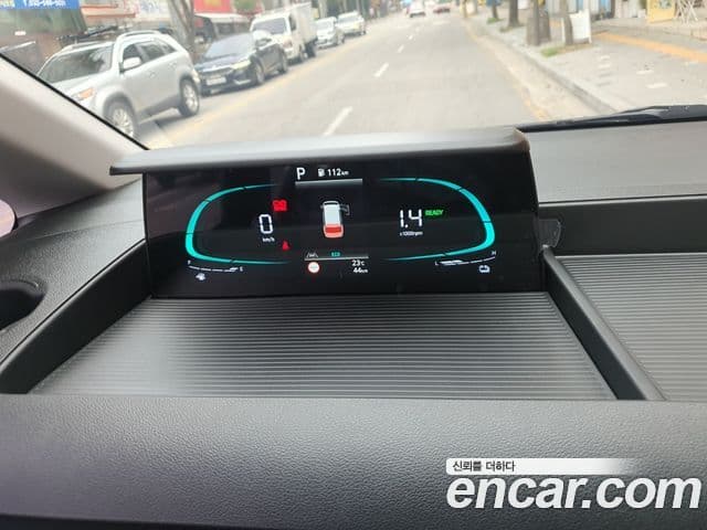 Hyundai Staria Modern, 2025 10