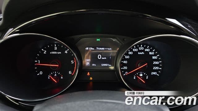 Kia The / новый New Carnival Noblesse, 2019 8