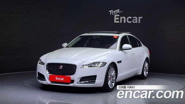 Jaguar XF (X260) 25t Portfolio, 2017 1