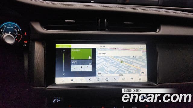 Jaguar XF (X260) 25t Portfolio, 2017 14