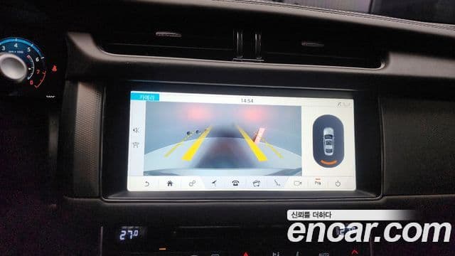 Jaguar XF (X260) 25t Portfolio, 2017 15