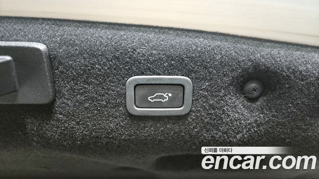 Jaguar XF (X260) 25t Portfolio, 2017 20