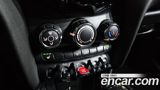 Mini Cooper 3세대, 2019 18