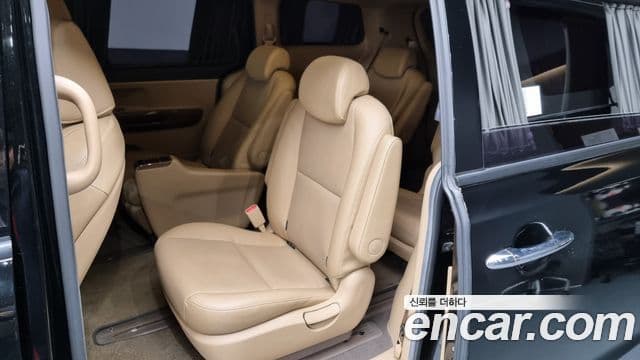 Kia All New Carnival Prestige, 2016 11