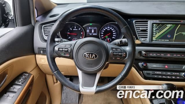 Kia All New Carnival Prestige, 2016 13