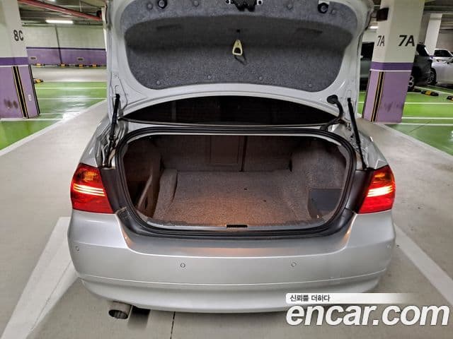 BMW 3시리즈 (E90) 320i седан, 2006 8