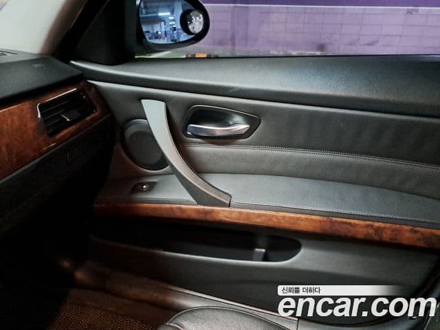 BMW 3시리즈 (E90) 320i седан, 2006 15