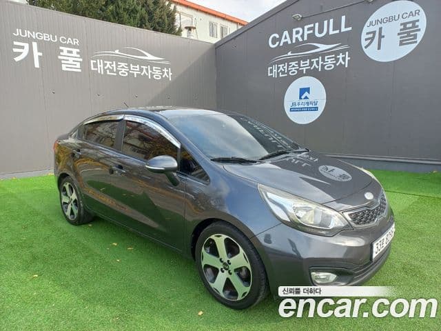 Kia All New Pride Prestige, 2013 4