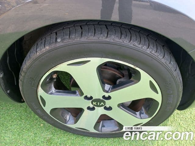 Kia All New Pride Prestige, 2013 17