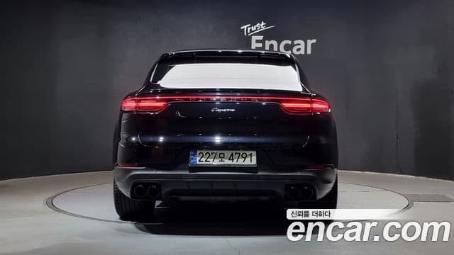 Porsche Cayenne (PO536) 3.0 E-гибрид купе, 2020 4