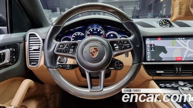 Porsche Cayenne (PO536) 3.0 E-гибрид купе, 2020 13