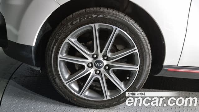 Kia The / новый New Soul Prestige, 2017 все фото