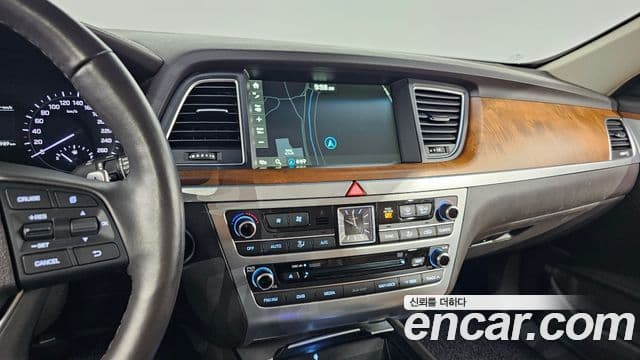 Genesis G80 Premium Luxury, 2017 17