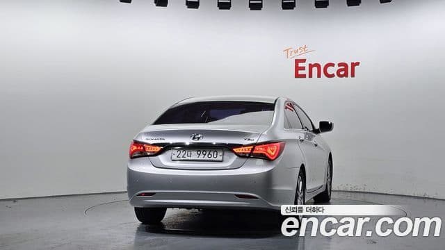 Hyundai Sonata The / новый 브릴리언트 LPI Smart(для людей с инвалидностью), 2014 4