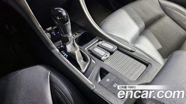 Hyundai Sonata The / новый 브릴리언트 LPI Smart(для людей с инвалидностью), 2014 9