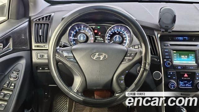 Hyundai Sonata The / новый 브릴리언트 LPI Smart(для людей с инвалидностью), 2014 13